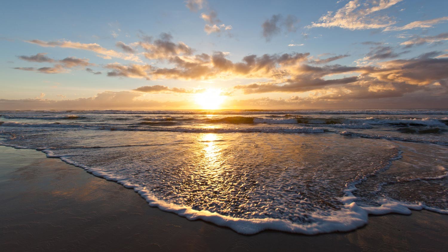 Sunrise photo of a beach in Australia